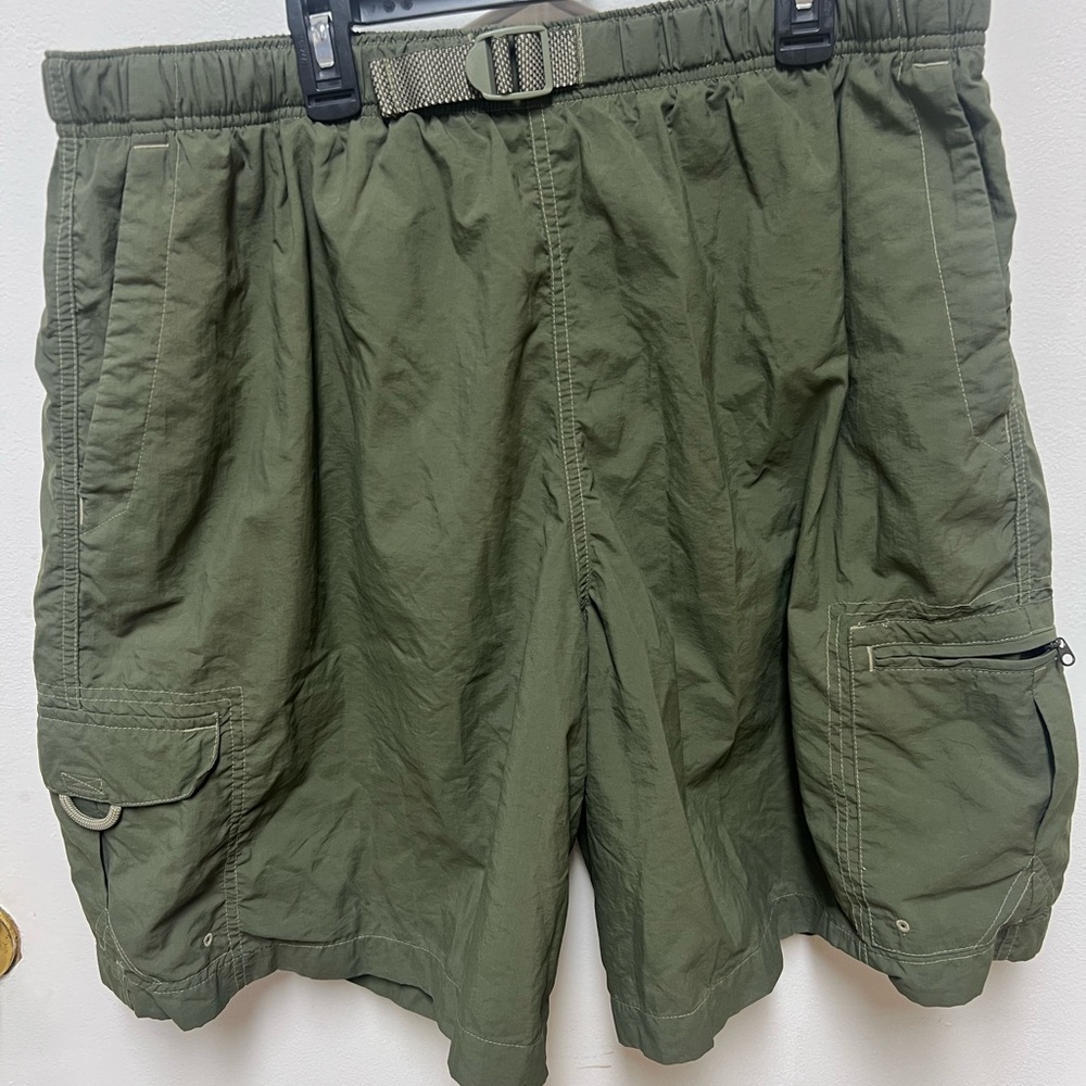 Columbia Men's Forest Cargo Shorts swim/hiking